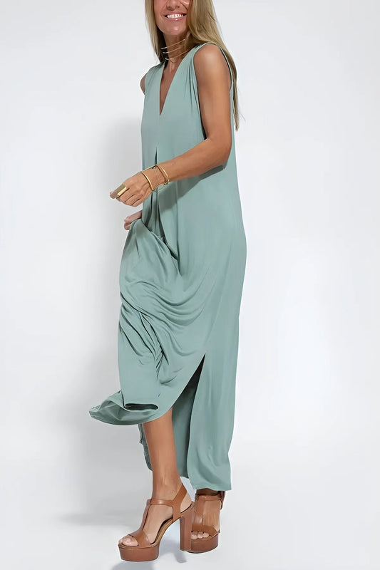 Minimalist Maxi Dress | Flowy Silhouette | Effortless Elegance